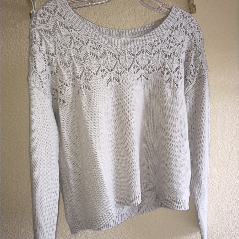 Adorable grey sweater