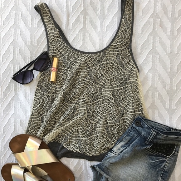 Crop top - Picture 1 of 4