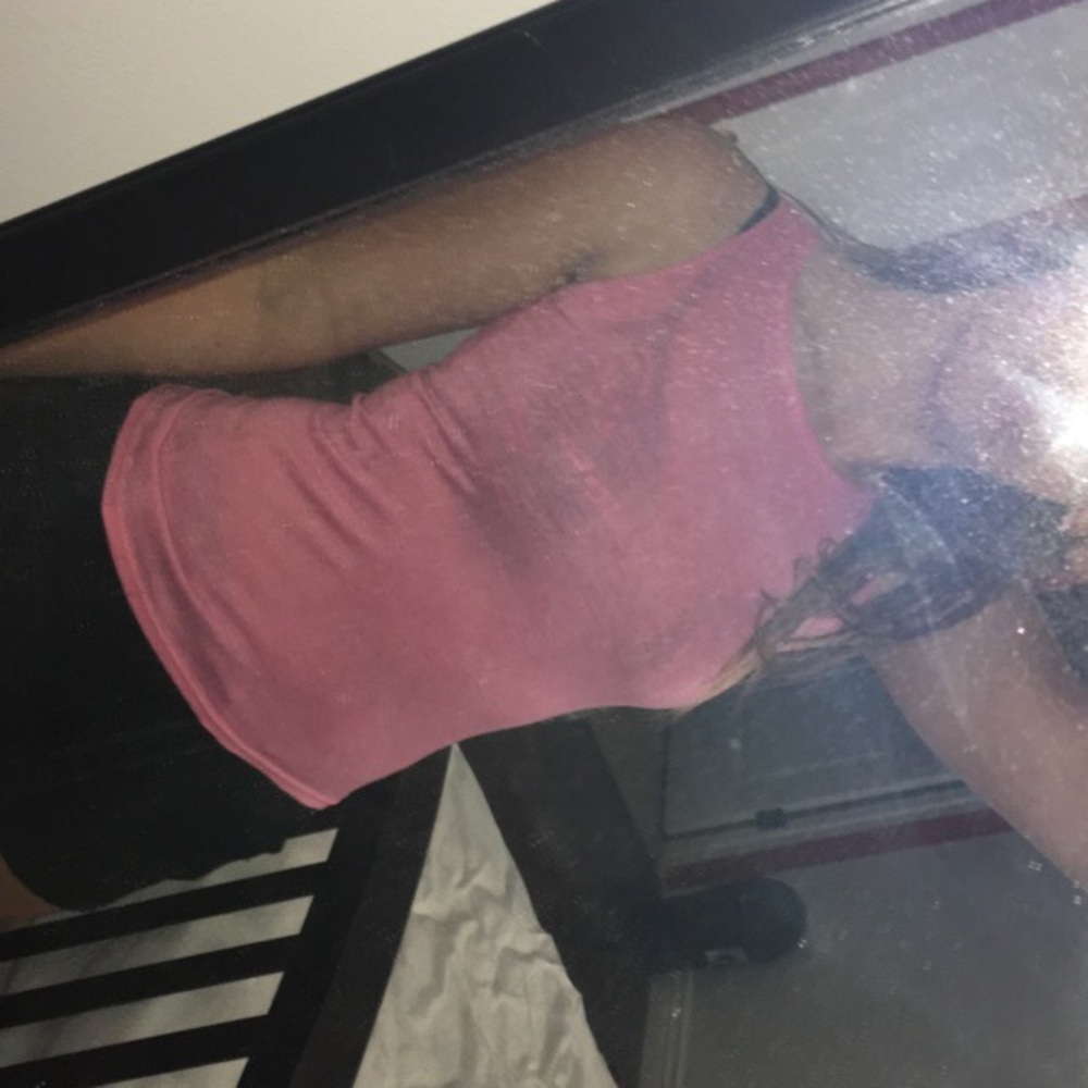 Basic pink tank top