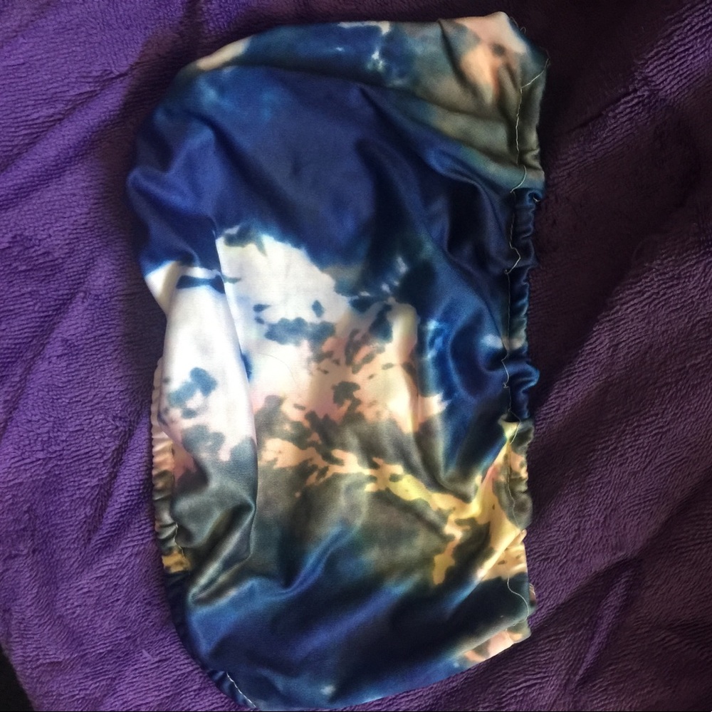 2 Piece Pants and Crop Top - Picture 2 of 3