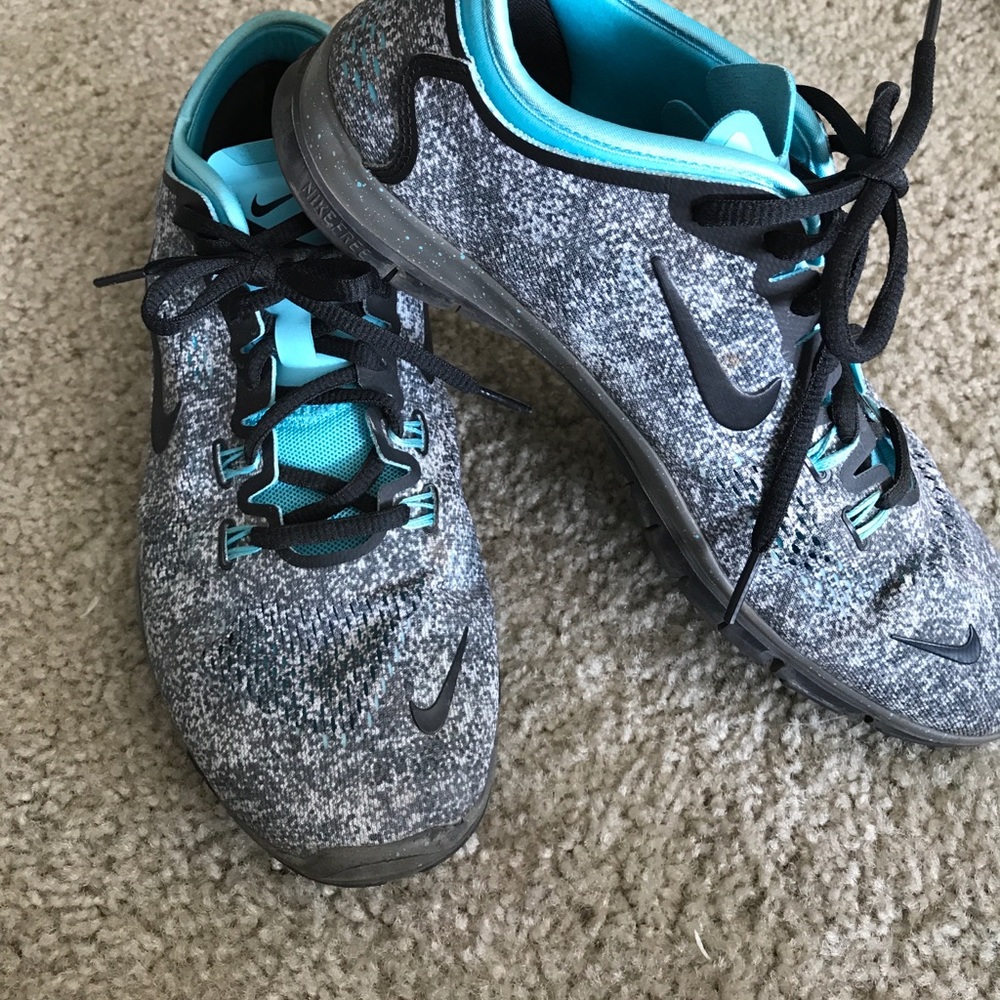 Great condition blue/black Nike's