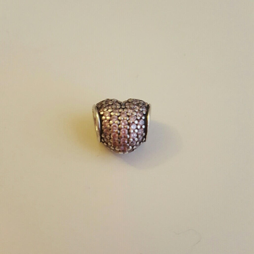 Pandora charm. Authentic!