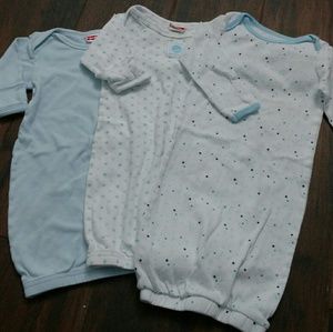 Lot/bundle of 3 baby boy gowns