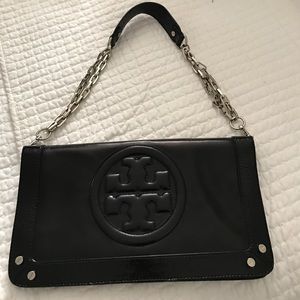 Tory burch clutch/black