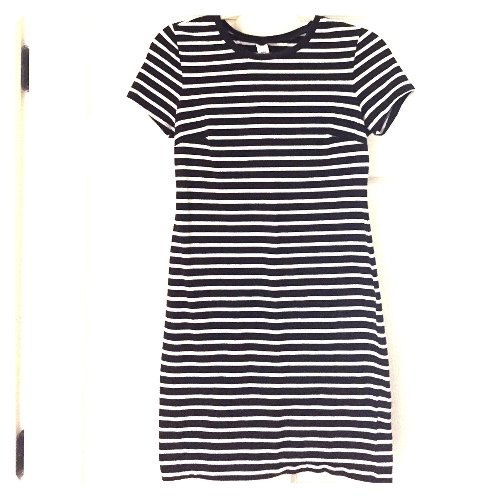 XS black/white striped dress.