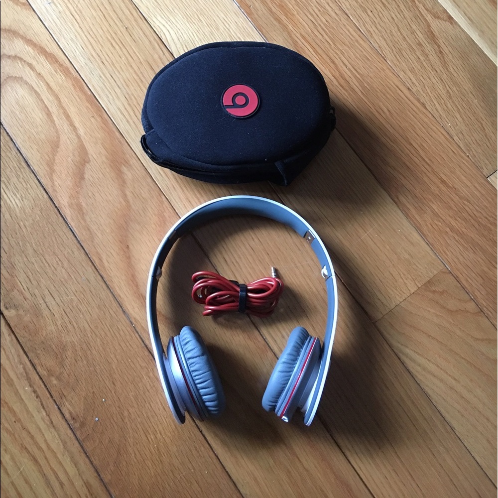 White Beats By Dr. Dre