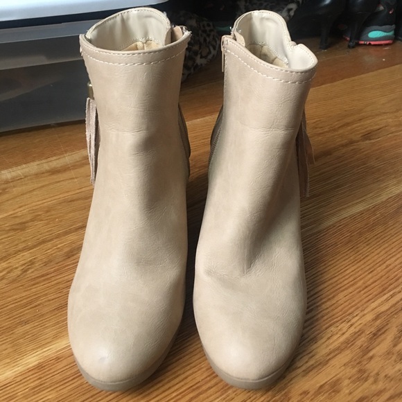 Perfect Fall Booties - Picture 4 of 7