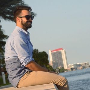 Meet your Posher, Eytan