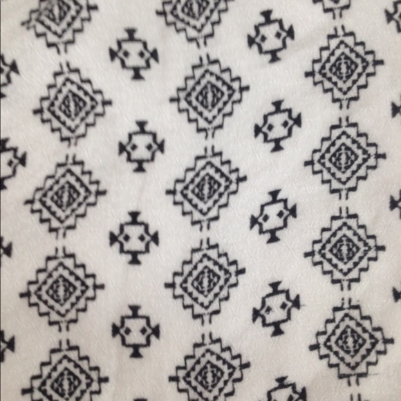 Black and white patterned Romper - Picture 3 of 6