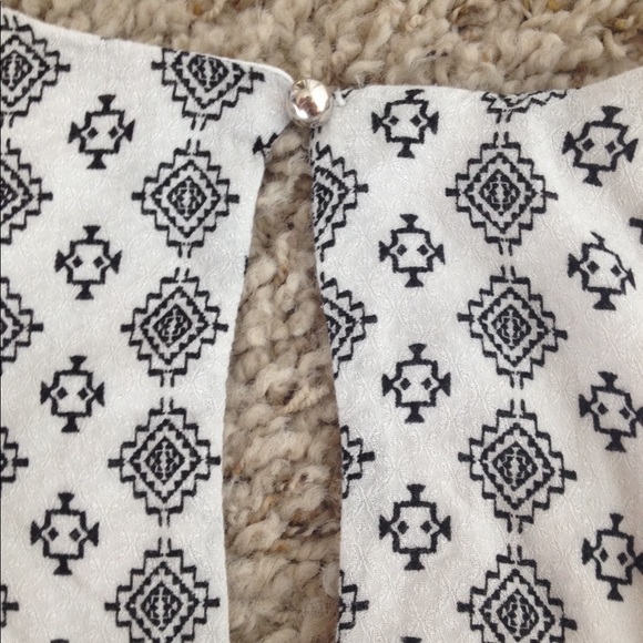 Black and white patterned Romper - Picture 6 of 6