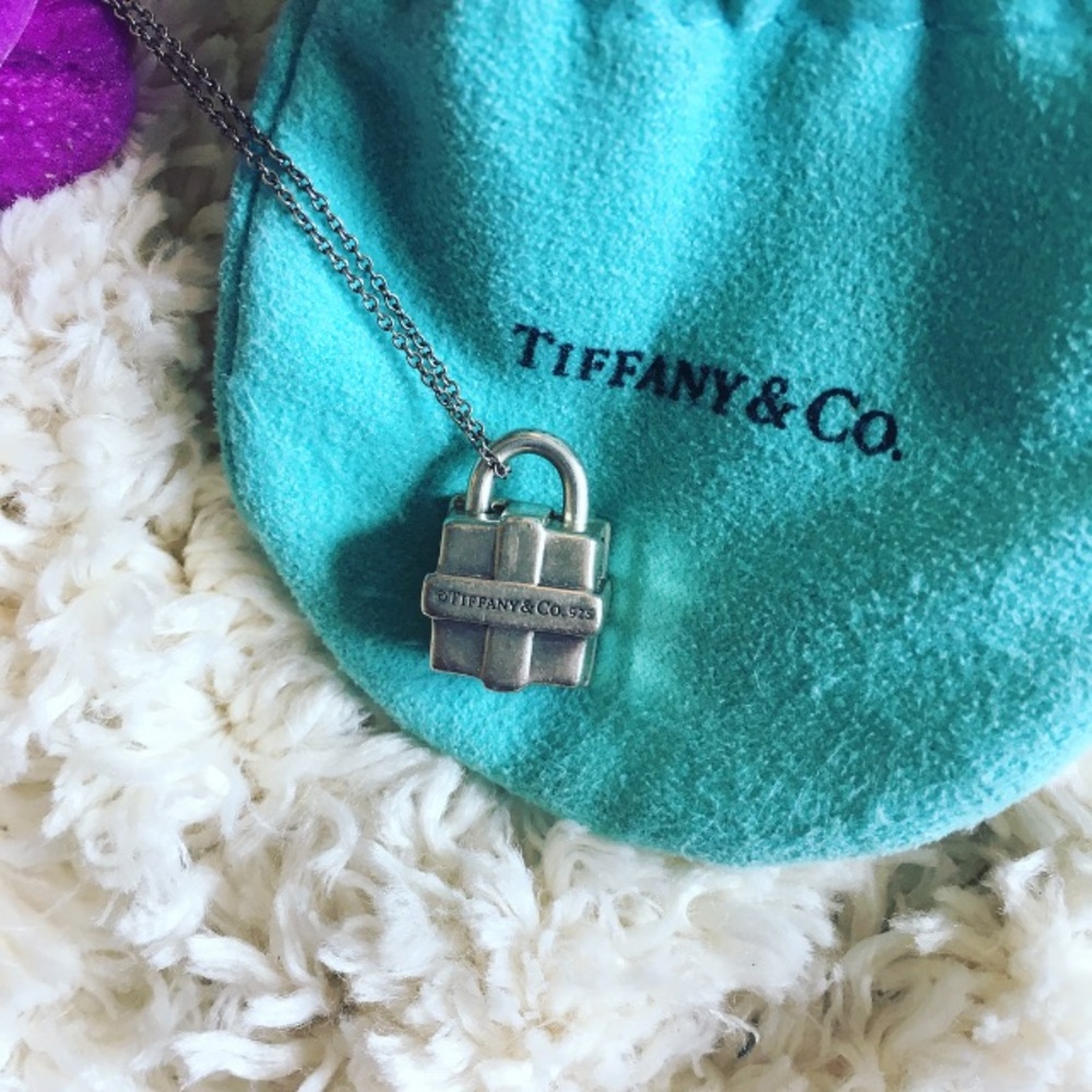 HP! authentic Tiffany present necklace!  - Picture 2 of 2