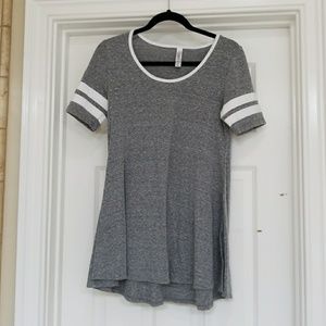 XXS LuLaRoe Perfect tee