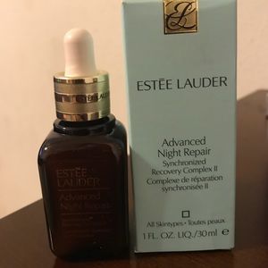 Estée Lauder advanced night repair serum.
