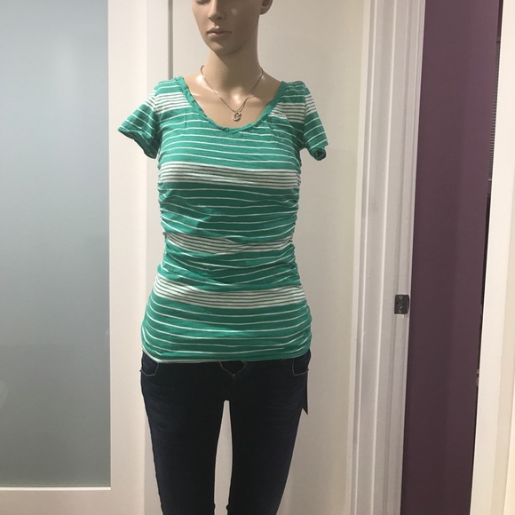 2 like new Caslon tshirts bundle - Picture 3 of 4