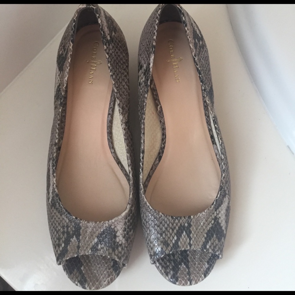 Cole Haan Nike Air open toe wedge, gray snakeskin