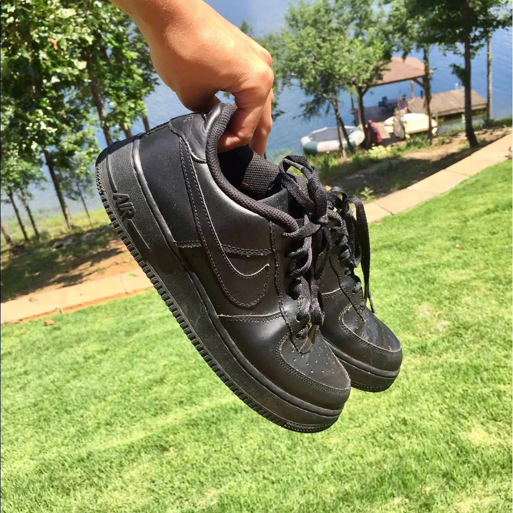 Black Nike Air Force 1 size 7 men's
