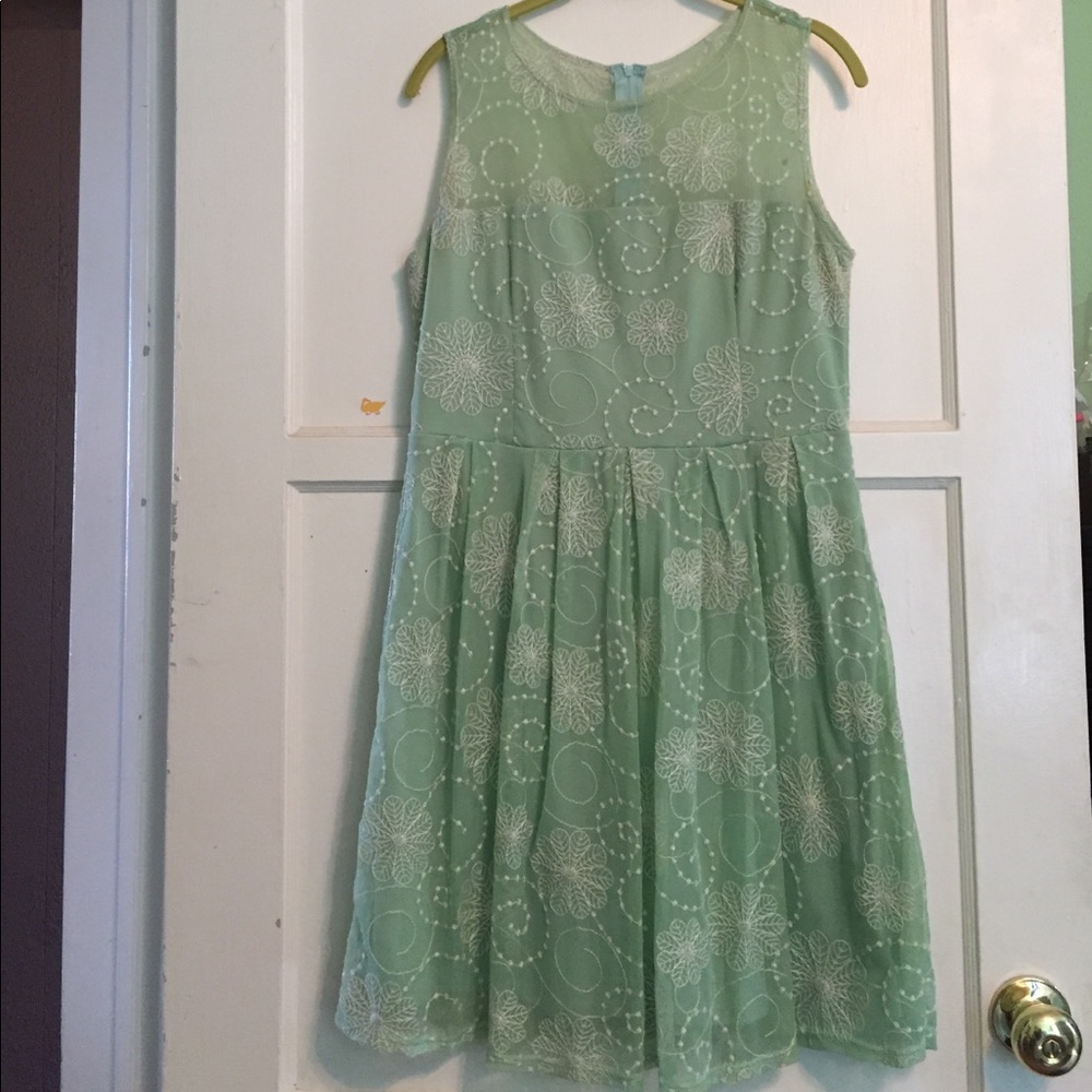 Modcloth mint flowered dress L