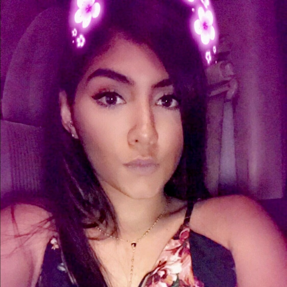 Meet your Posher, Fabiola