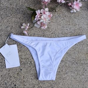 🎉 HP!! 🌸Palm White Suvu Bikini Bottoms