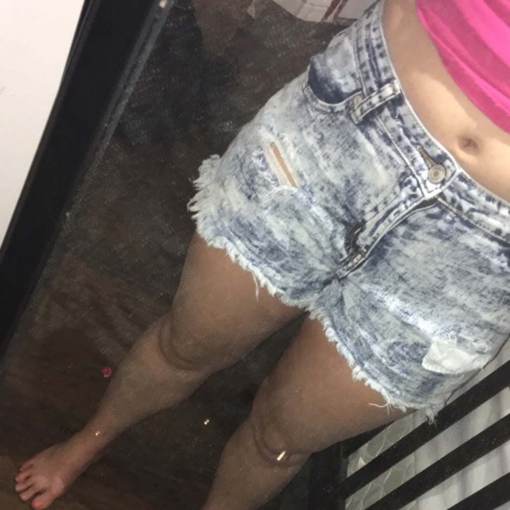 Short shorts