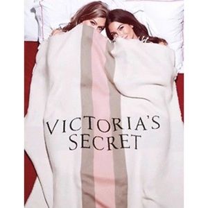 Nwt Victorias Secret logo blanket
