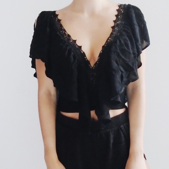 • Hailey Crochet Crop Top • - Picture 5 of 5