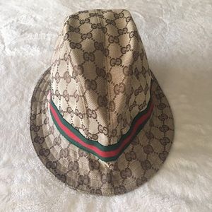 AUTHENTIC...GUCCI VINTAGE fedora 💥