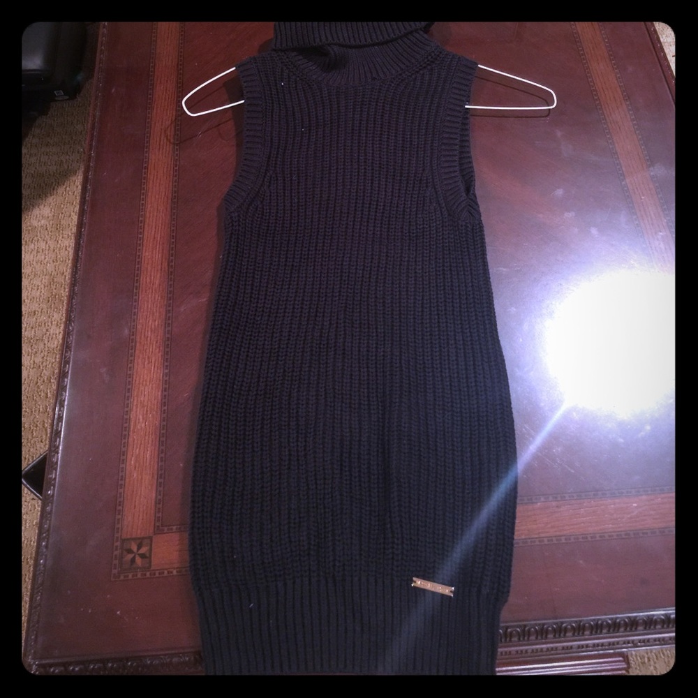 Michael Kors sleeveless turtleneck