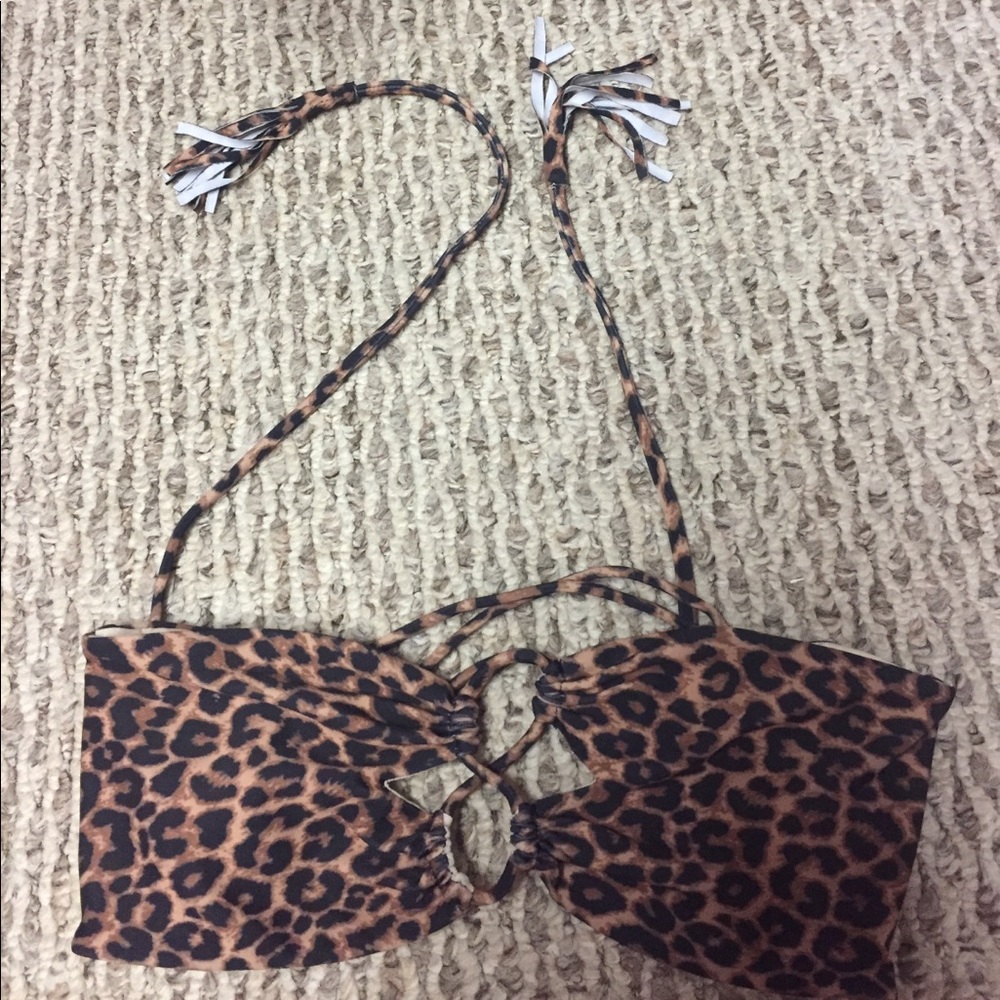 Acacia cheetah print top