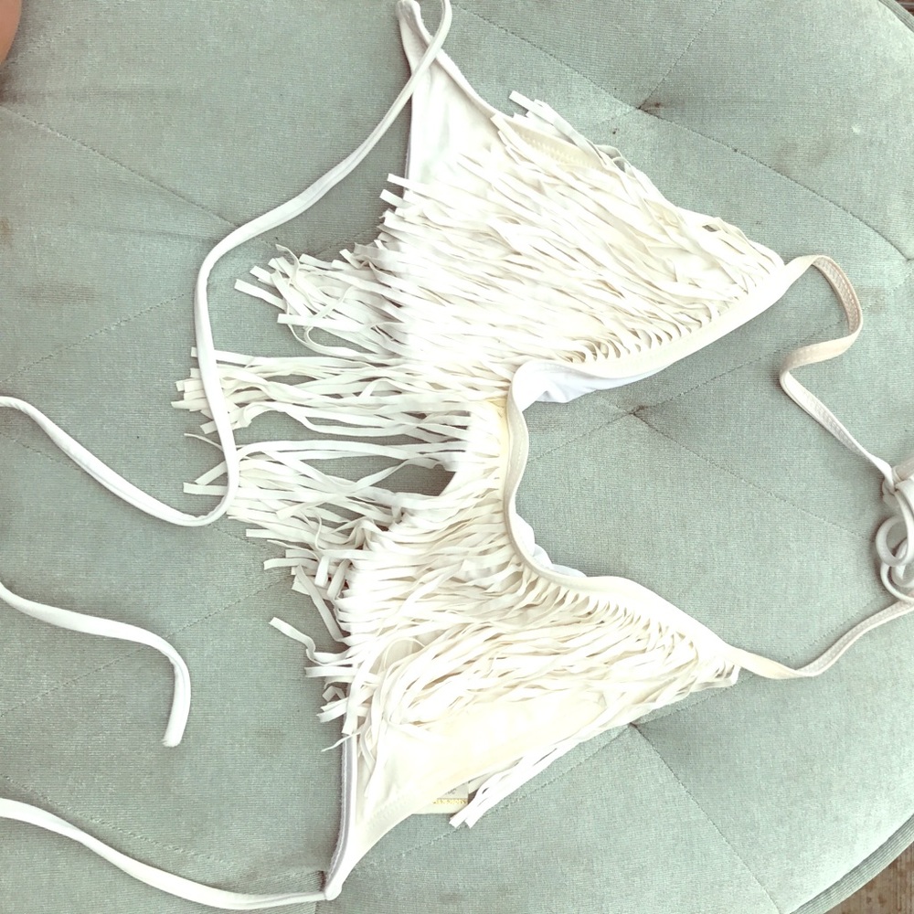 L*SPACE FRINGE BIKINI TOP👙