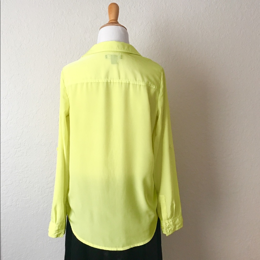 Old Navy Top - Picture 2 of 4