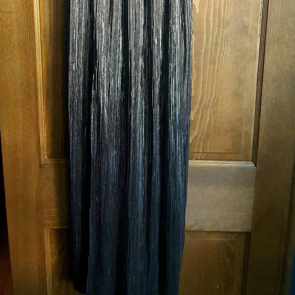 BCBG Maxi Dress - Picture 2 of 5