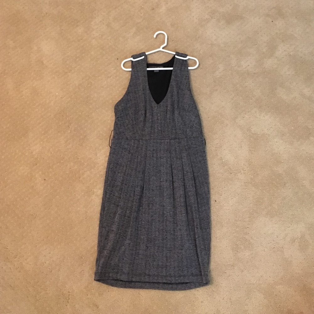 Sleeveless herringbone dress