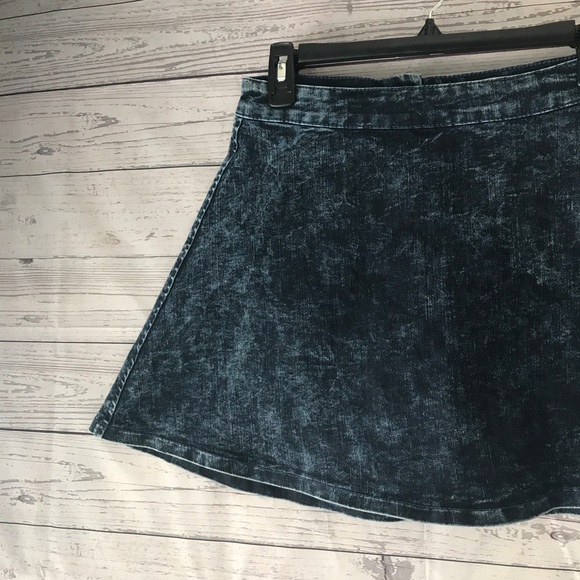 Mineral Wash Denim Skirt A-Line - Picture 2 of 8
