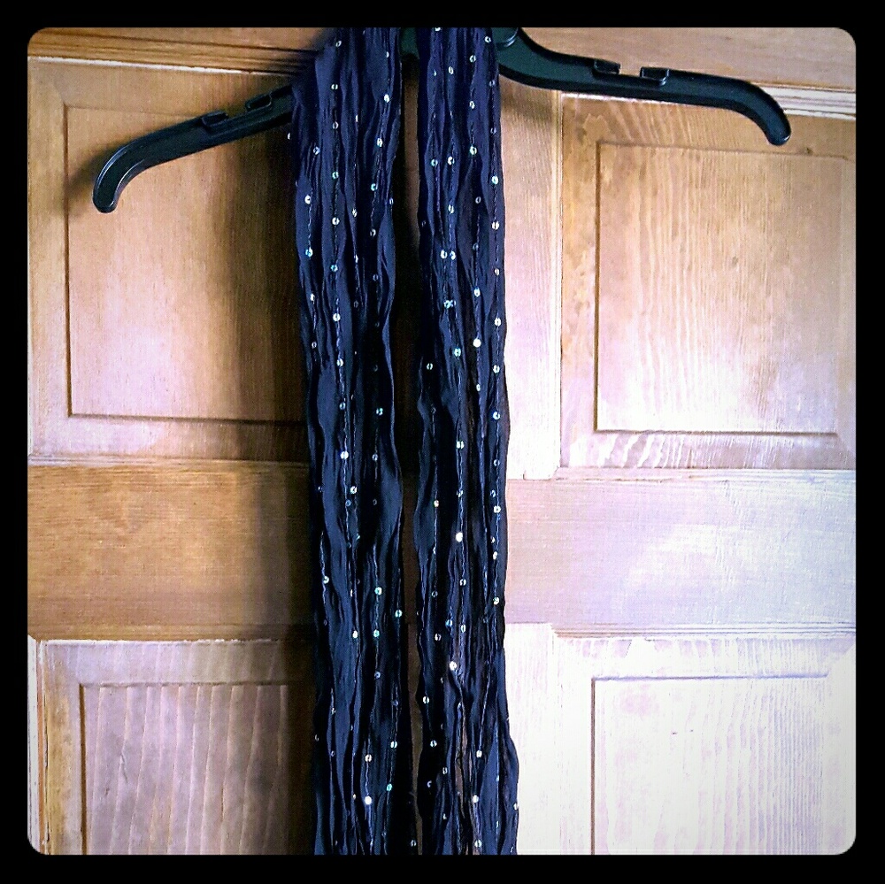 Pretty Sparkle Scarf