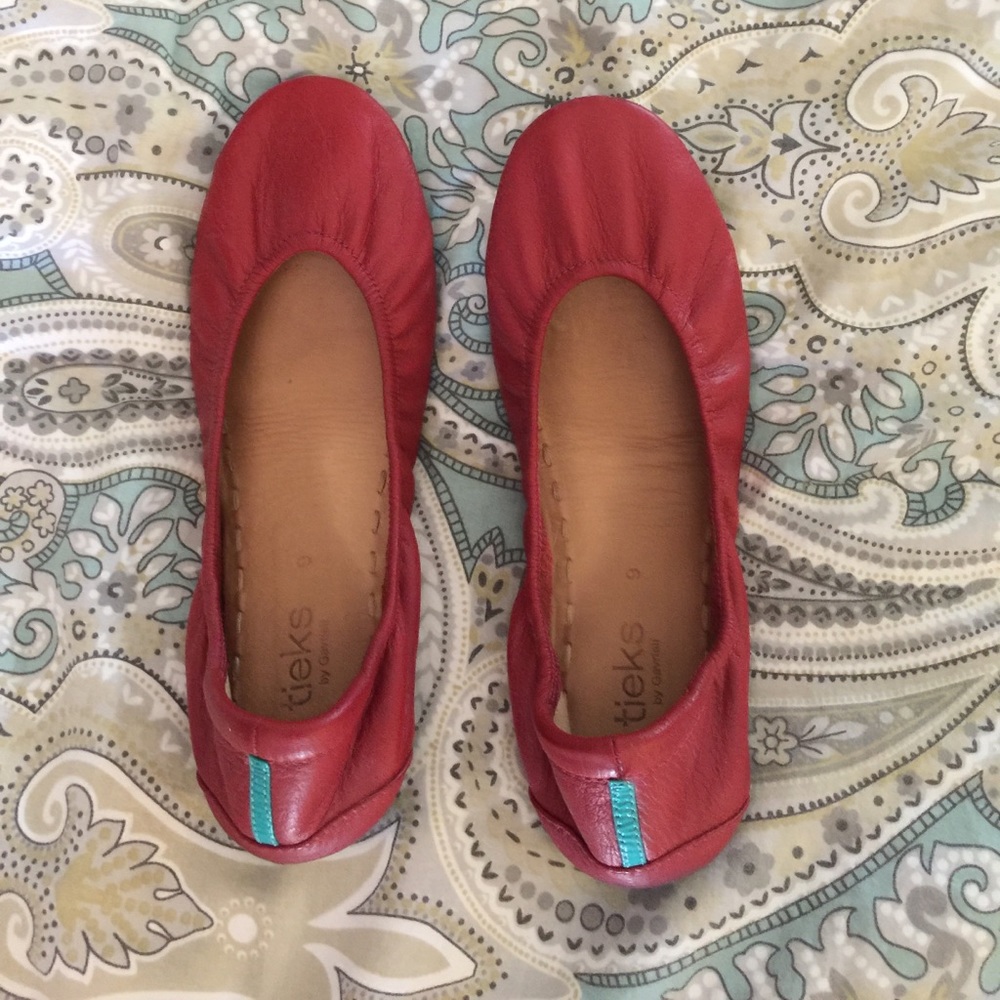 Red Tieks Size 9