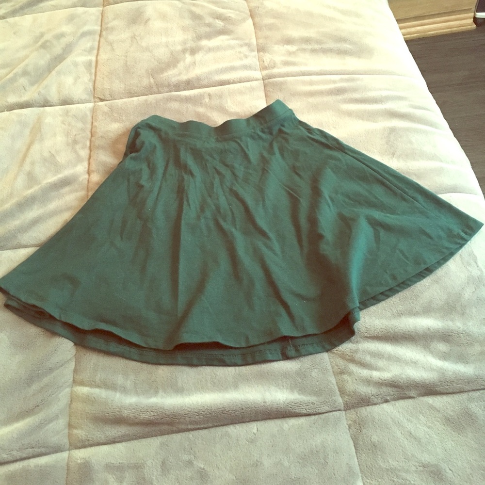 Never worn skirt!