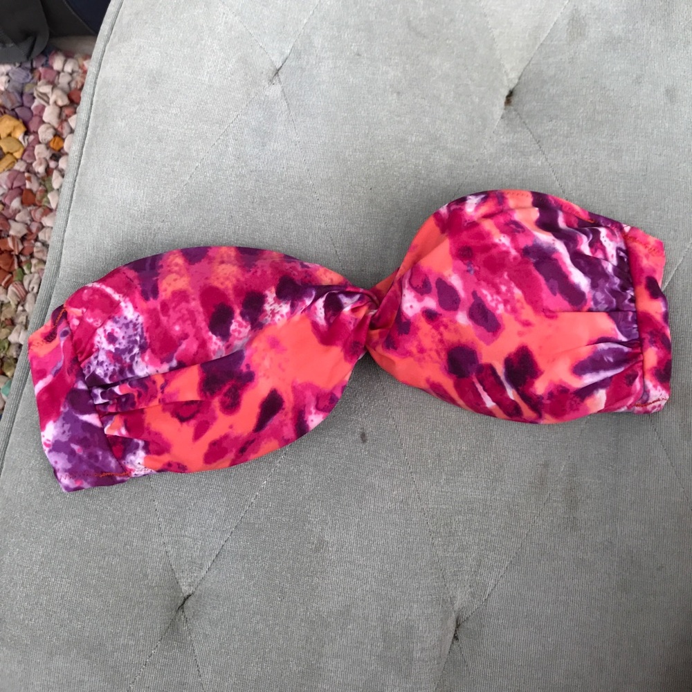 Tie dye pink bandeau bikini top 👙
