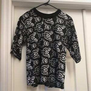 Lightly worn black & white floral top from Topshop