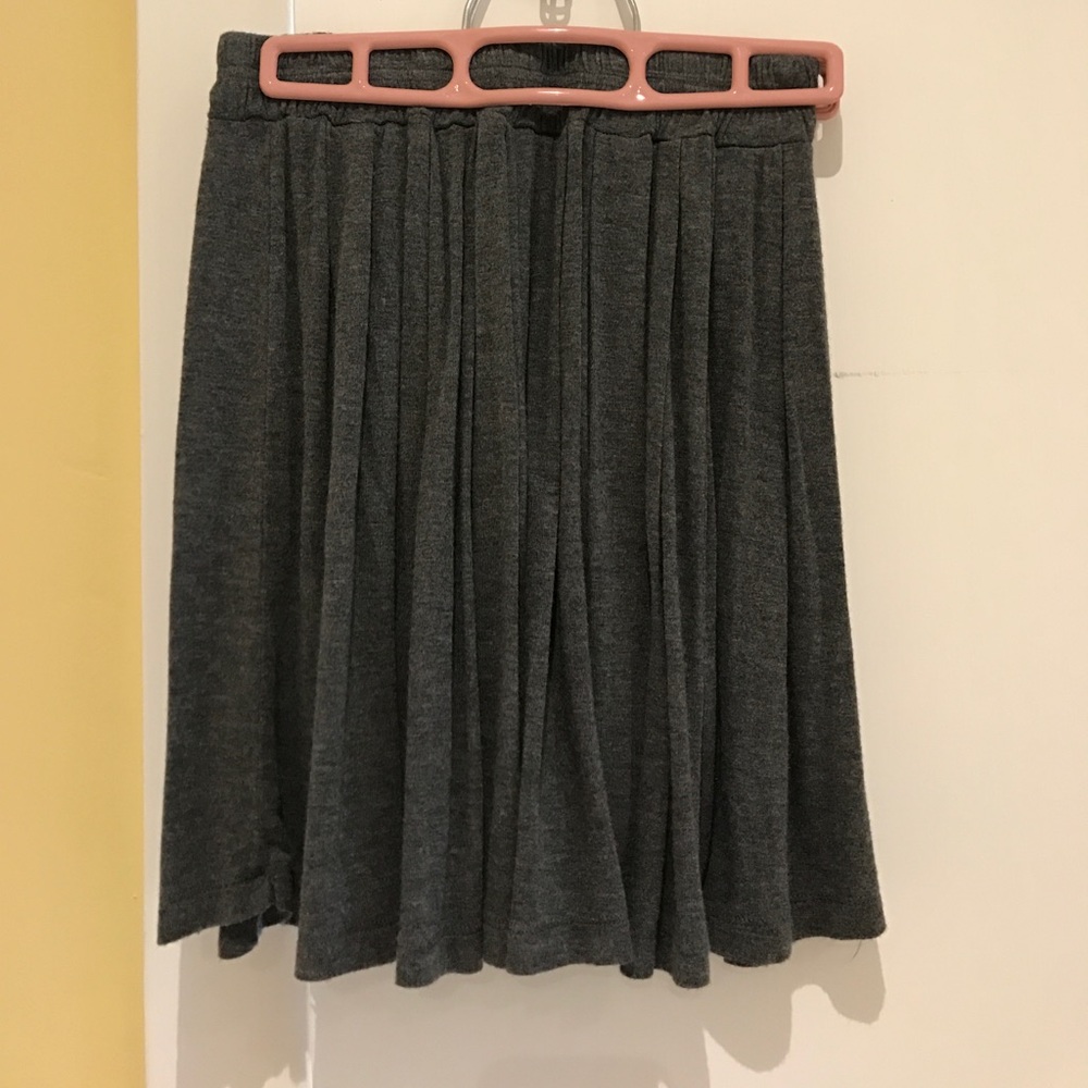 grey skater skirt