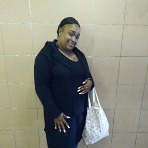 Meet your Posher, Jacqueline