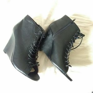 Torrid lace up wedge heels sizw 11w