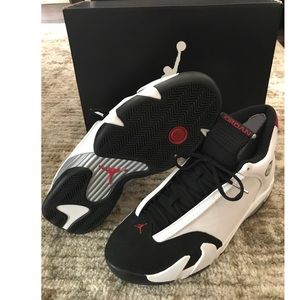 Air Jordan 15 Retro "Black Toe" Edition