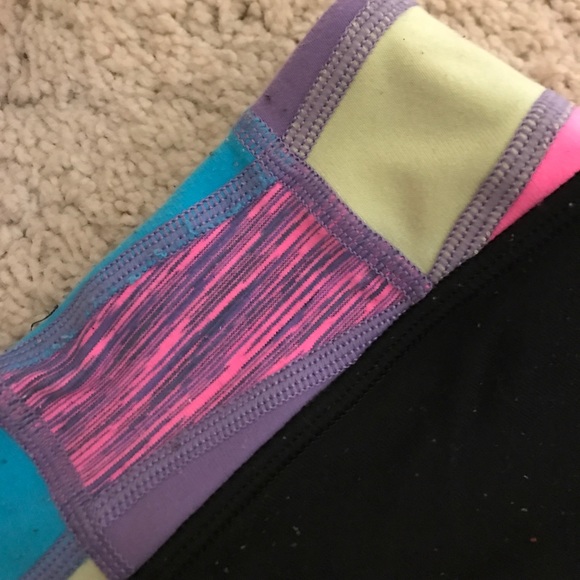 KIDSs REVERSIBLE ivivva (lululemon kids) leggings - Picture 2 of 4