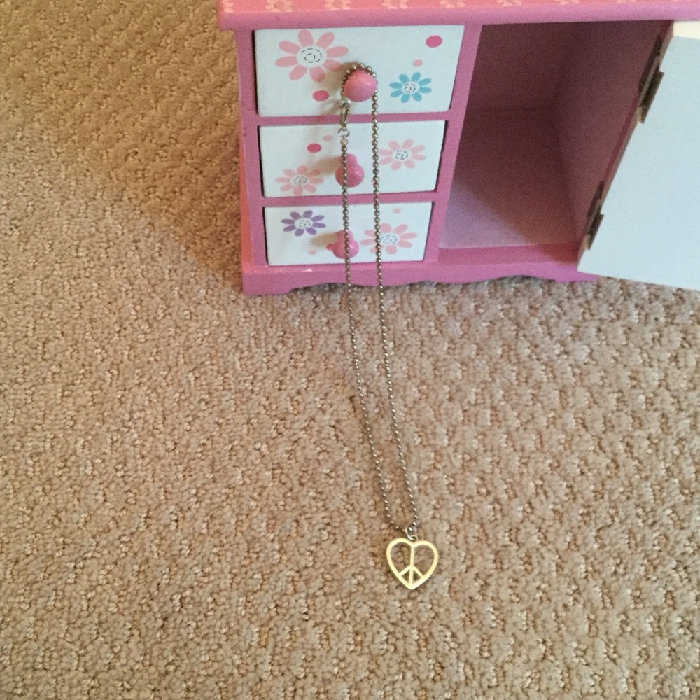 Pretty Silver Necklace