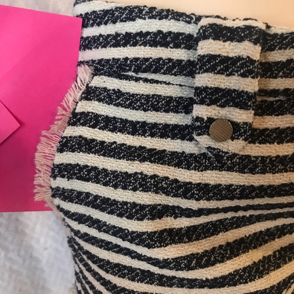 Romeo & Juliet Couture Navy & White Shorts - Picture 4 of 7