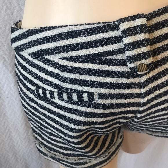 Romeo & Juliet Couture Navy & White Shorts - Picture 6 of 7