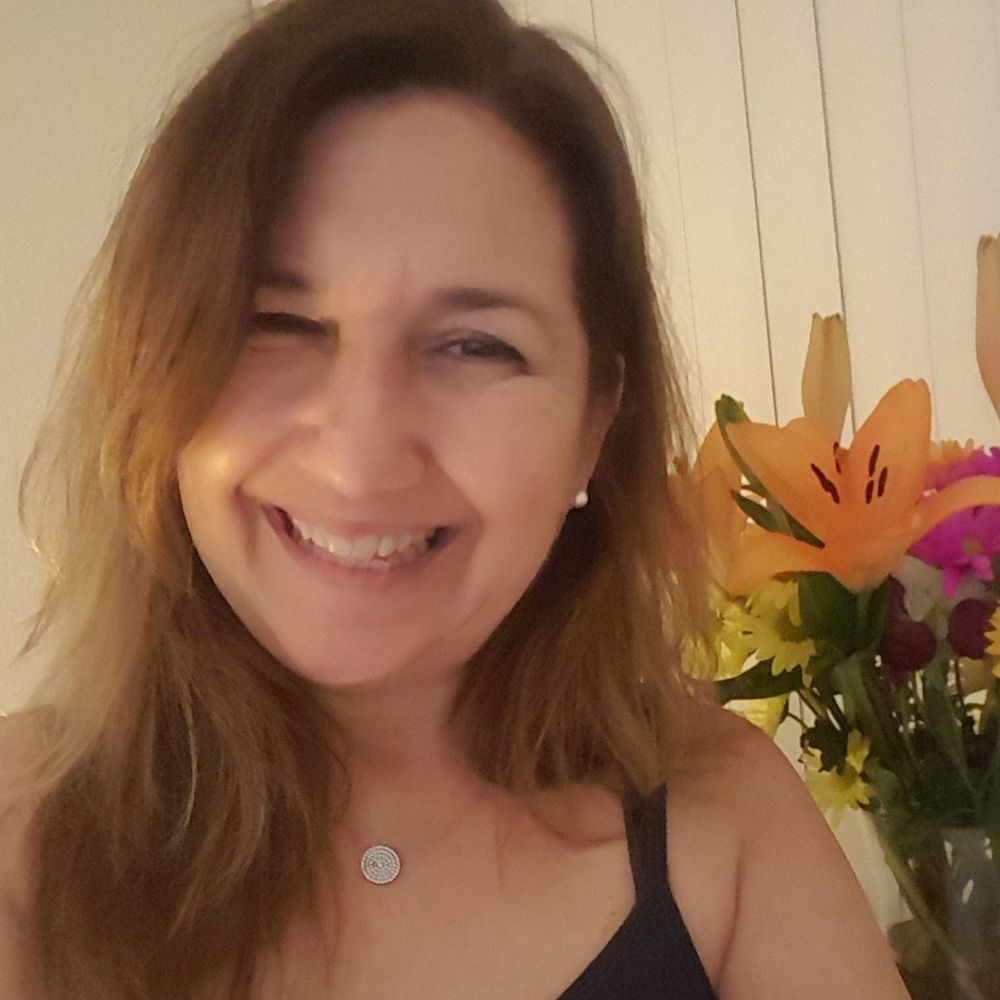 Meet your Posher, Ester