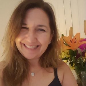 Meet your Posher, Ester