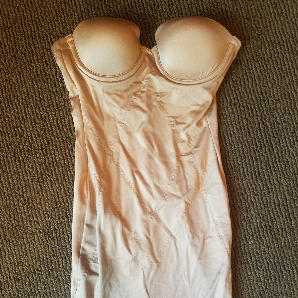 VS power figure slip nude